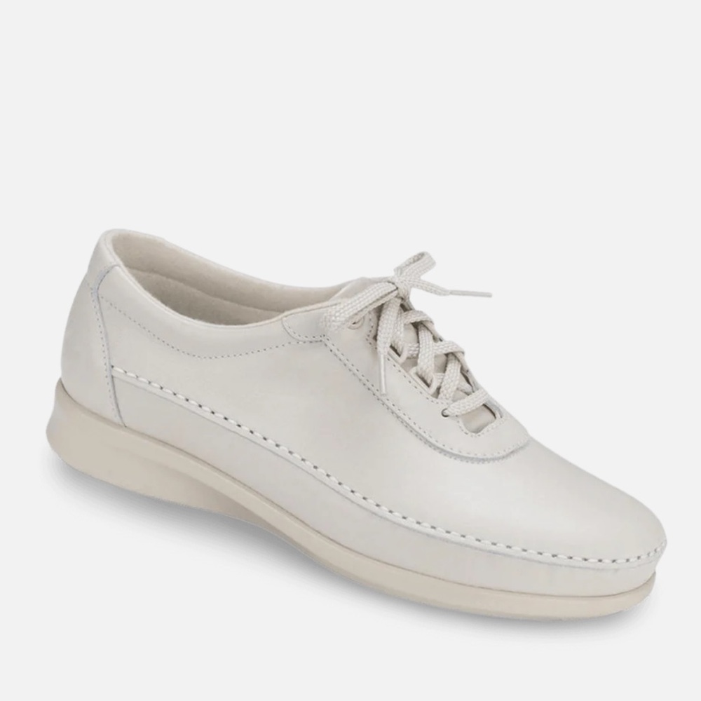 NIB SAS Traveler Athletic Lace Up Shoe Sneaker Women’s 6.5 W Wide New In Box